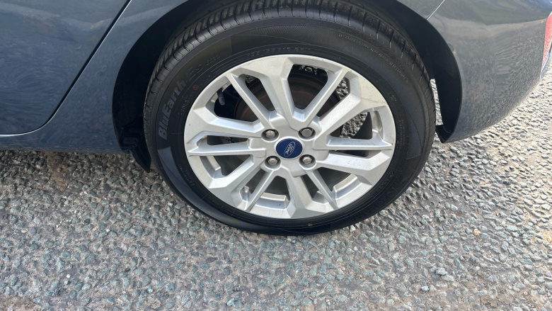 Ford Fiesta 1.0 EcoBoost Titanium 5dr Petrol Hatchback